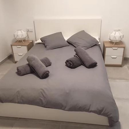 Apartamento Vivienda junto a Ruzafa / 6 PAX Valencia Exterior foto