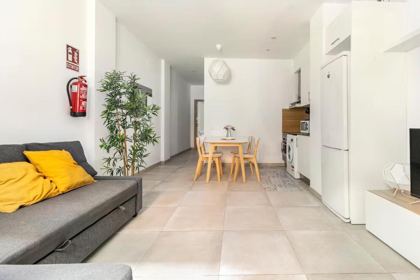Apartamento Vivienda junto a Ruzafa / 6 PAX Valencia Exterior foto